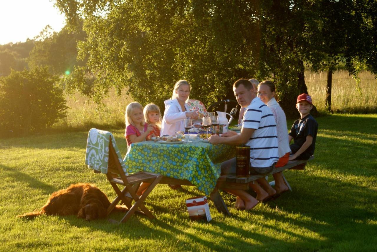 Pensionat Soederasen Ljungbyhed Esterno foto